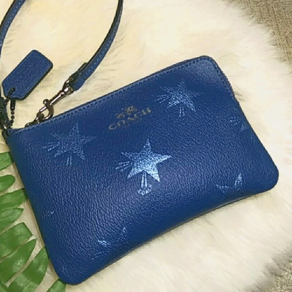 Coach Handbags - Coach Star Canyon wristlet